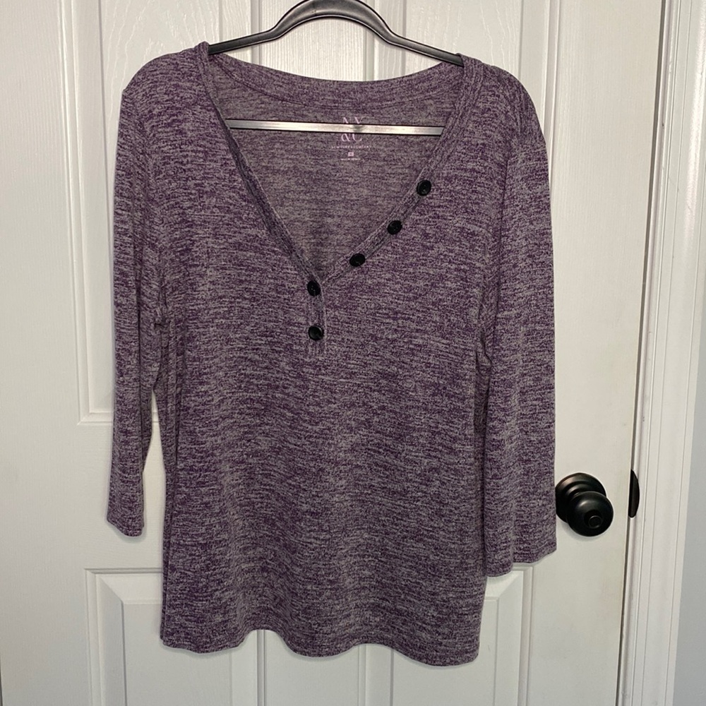 New York & Company Lightweight Sweater